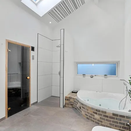 Amazing In With Kitchen