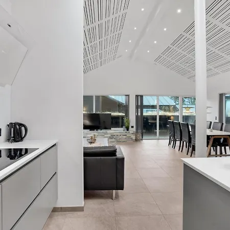 Amazing In With Kitchen Blåvand