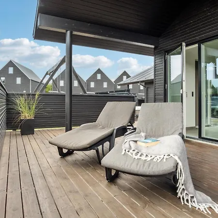 Amazing In With Kitchen *