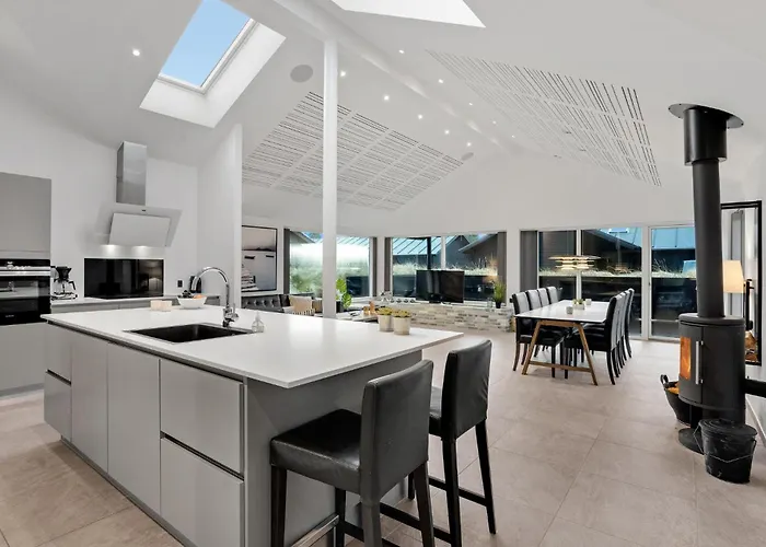 Amazing In With Kitchen Blavand