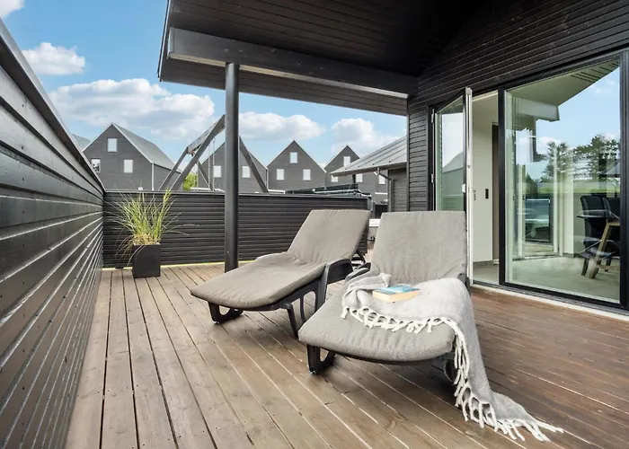 Amazing In With Kitchen *